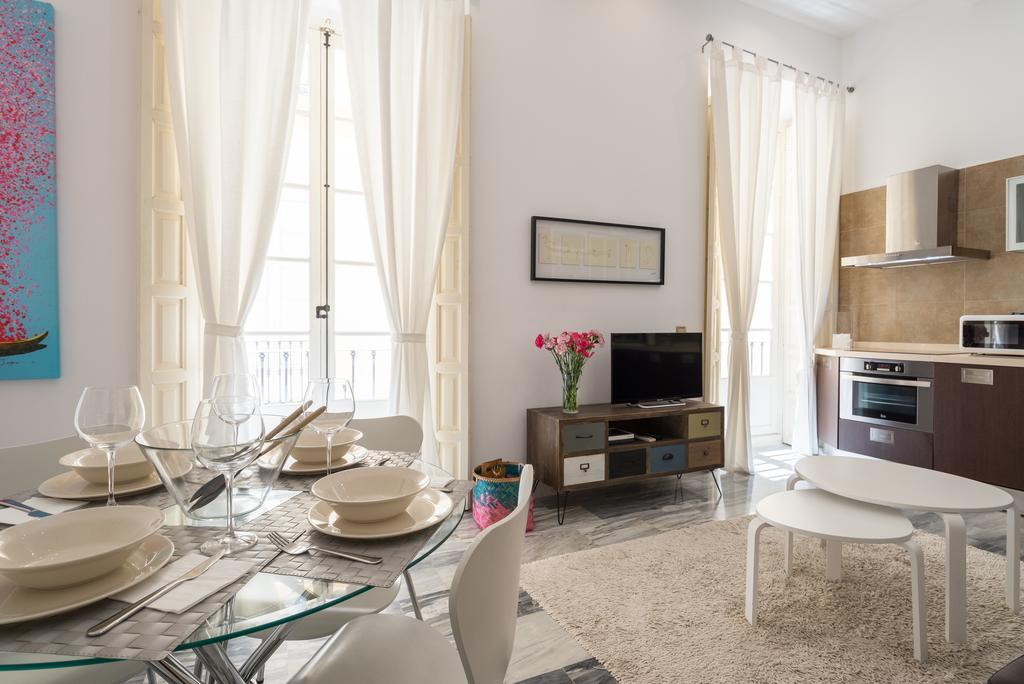 Plaza Picasso Apartment Malaga Ngoại thất bức ảnh